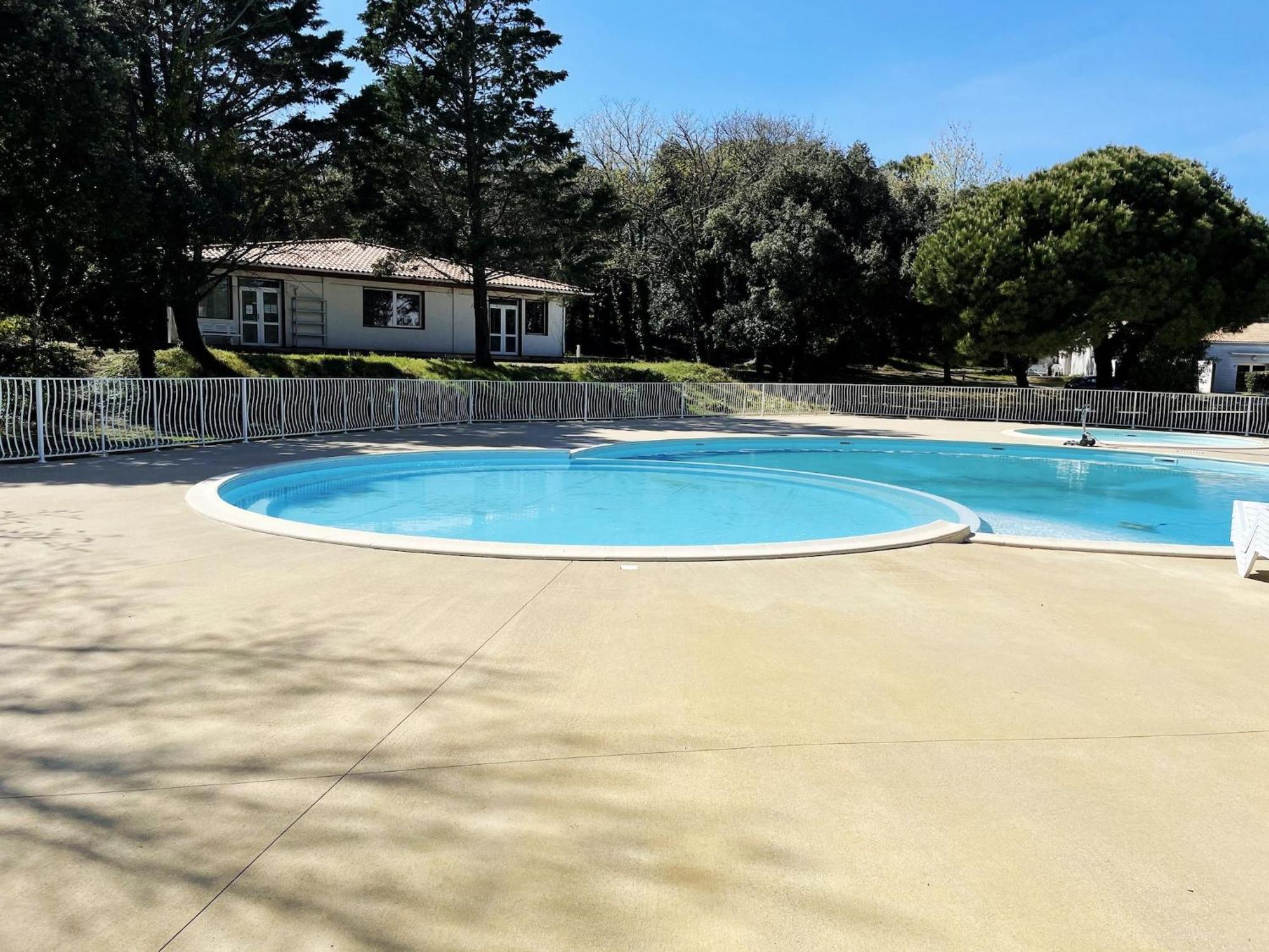 Les Hameaux Des Sables Vignie Saint Georges D Ol Ron Holiday Home Not Detached Eksteriør bilde